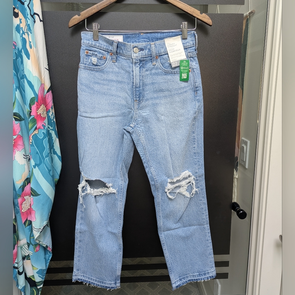 NWT Gap High Rise Cheeky Straight Jeans 27